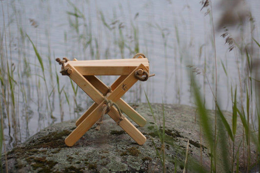 Lilli sidebord furu