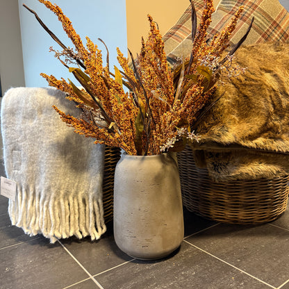 Vase cement grå