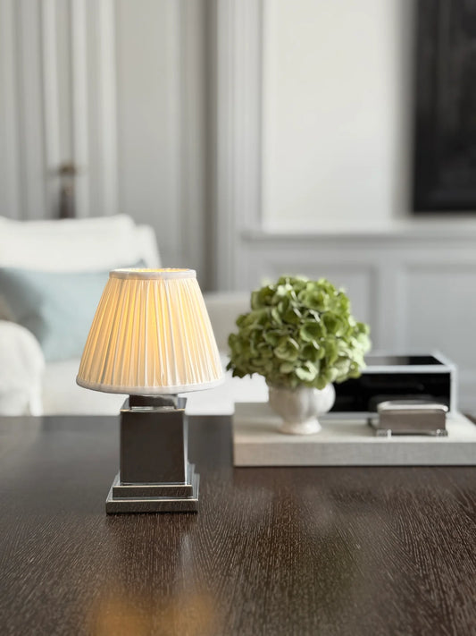 WHITE PLEATED LARGE Lampeskjerm