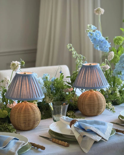 VERONA RATTAN oppladbar lampe
